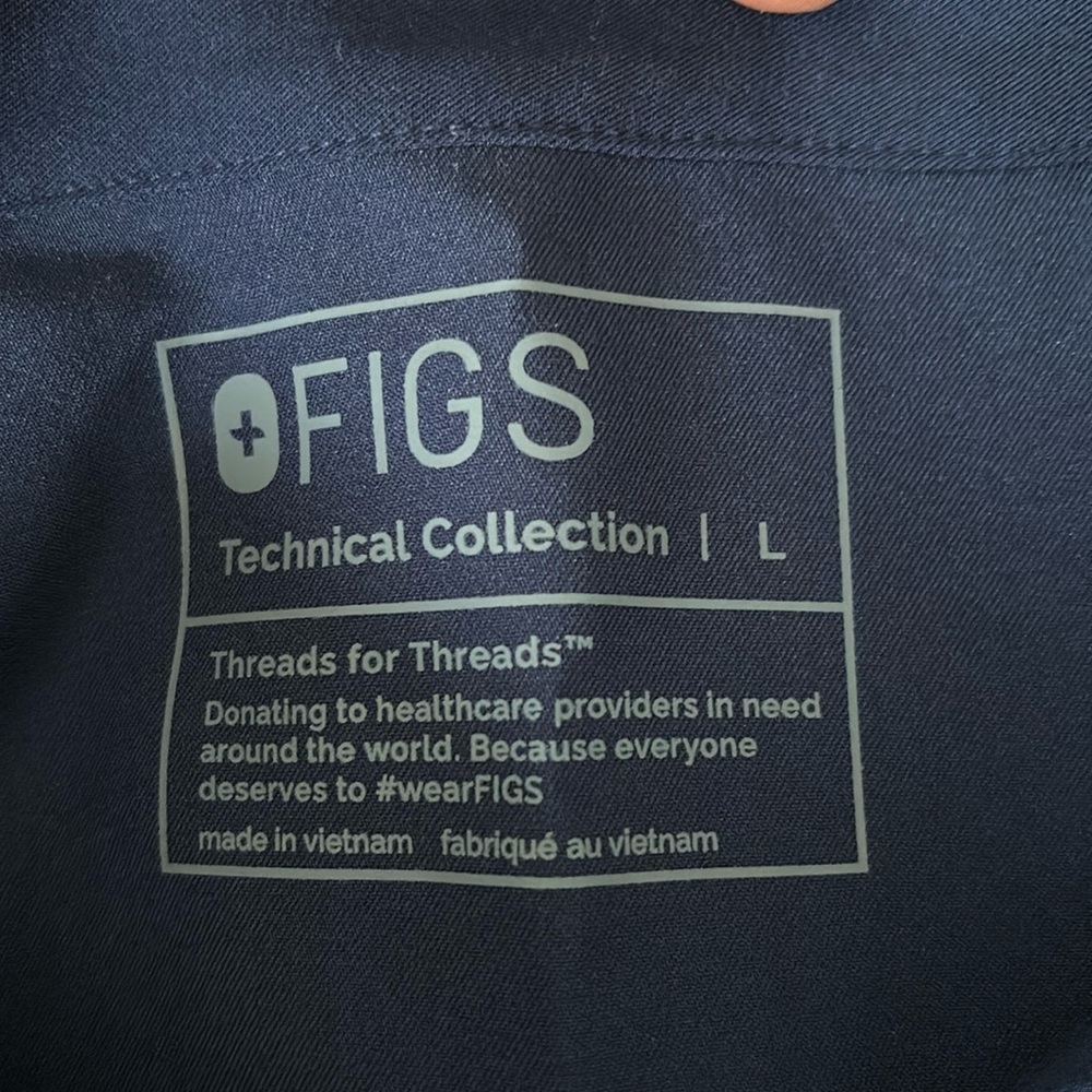 Fig’s navy rafaela women’s scrub top